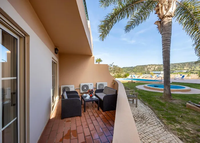 Casa Keira Apartment *